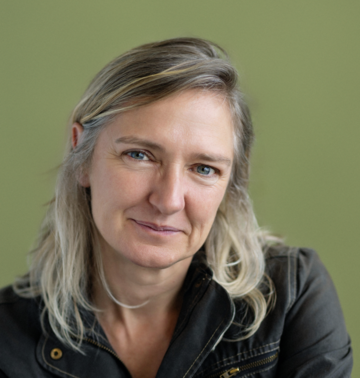 Professor Sarah Knott