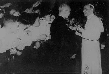 St Peter Basilica, Pope Pius XII greets pilgrims