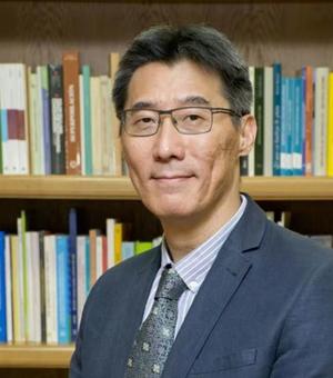 Professor Debin Ma