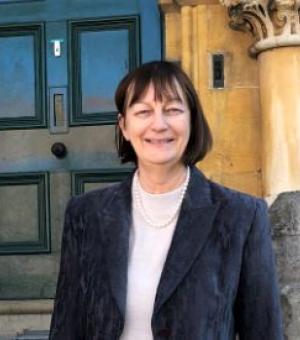 Dr Margaret Coombe