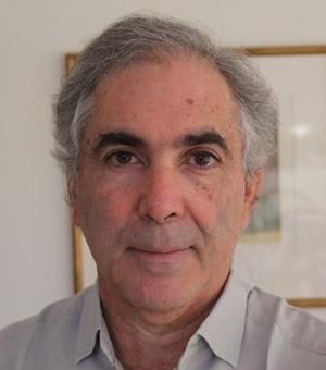 Professor Eduardo Posada-Carbó