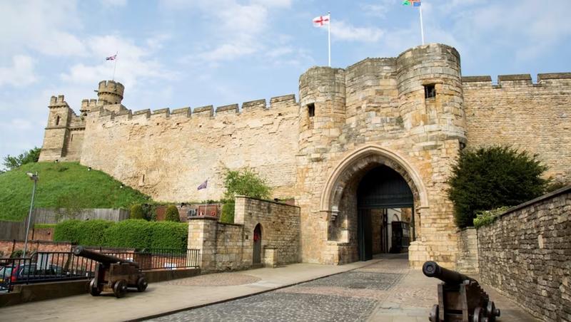 Lincoln Castle