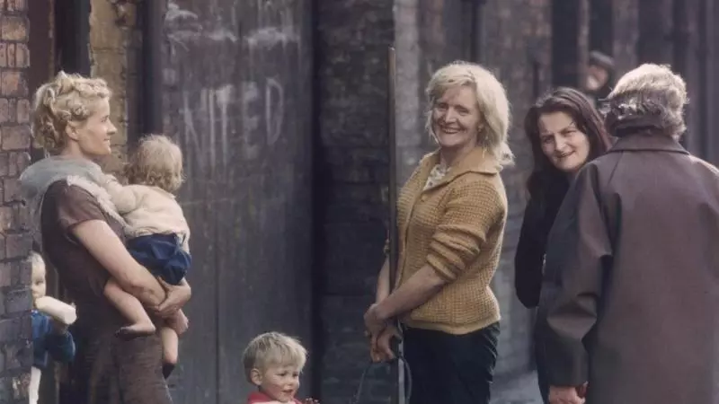 Women in Hulme 1986