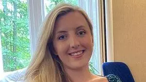 Dr Zoe Farrell