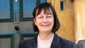 Dr Margaret Coombe
