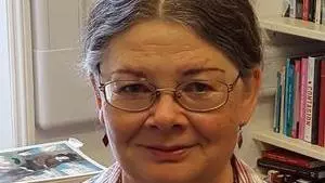 Dr Margaret Pelling