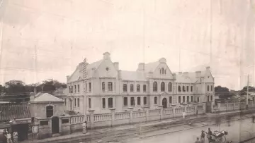 The main block of the Union Medical School on Hatamen Street, old Peking, newly opened in 1906.