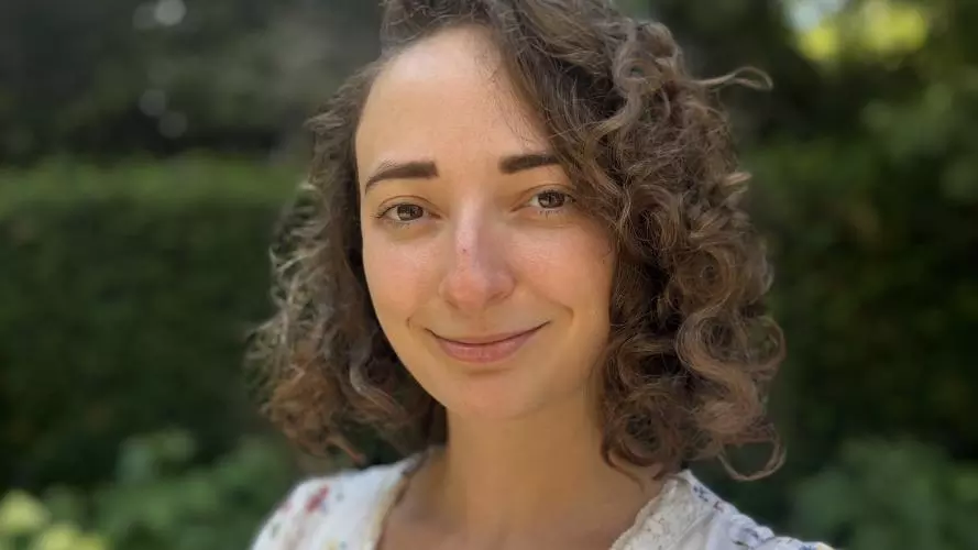 Dr Aisha Djelid